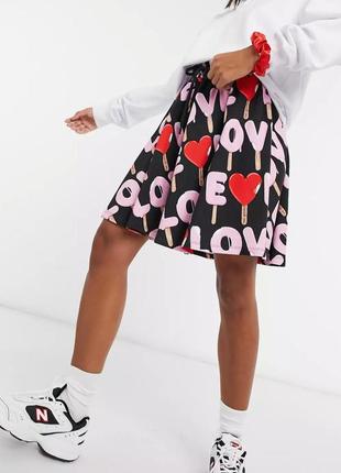 Love moschino классная фирменная юбка