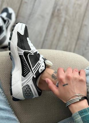 Жіночі кросівки nike zoom vomero 5 black5 фото