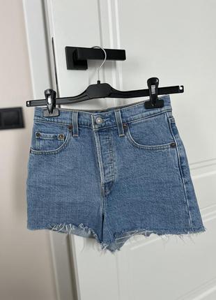 Шорти levis