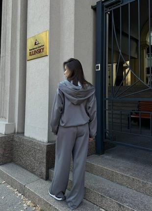 Спортивный костюм3 фото