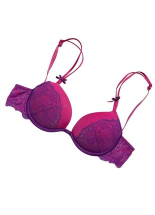 Крутий бюстик із потрійним пушапом