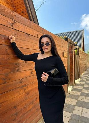 Элегантное платье длины миди