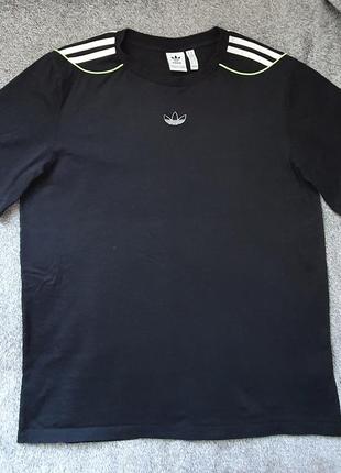 Футболка adidas