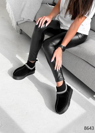 Чорні натуральні замшеві короткі низькі уггі угі уги угги зі шкарпеткою вʼязкою на...