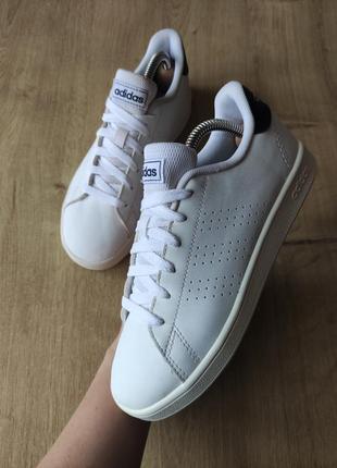 Фірмові жіночі кросівки adidas, оригінал, р.35,5