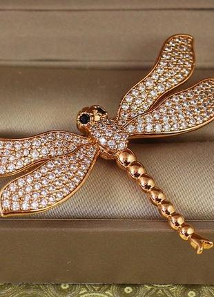Брошь xuping jewelry стрекоза с белыми крылышками 4 см золотистая