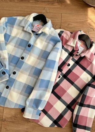 Трендова утеплена оверсайз сорочка в клітинку