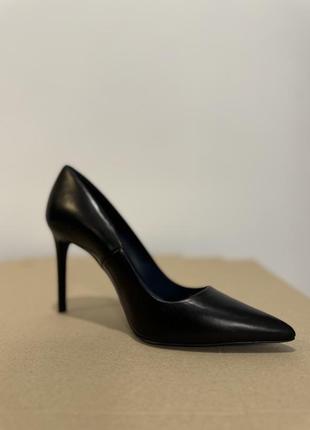 Чорні туфлі zara blue limited edition