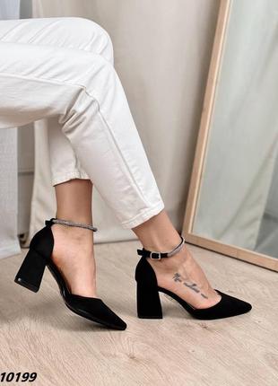 Черные туфли