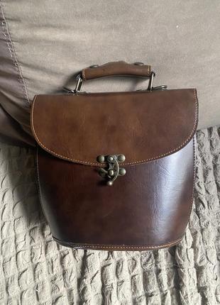 Фирменная кожаная сумка