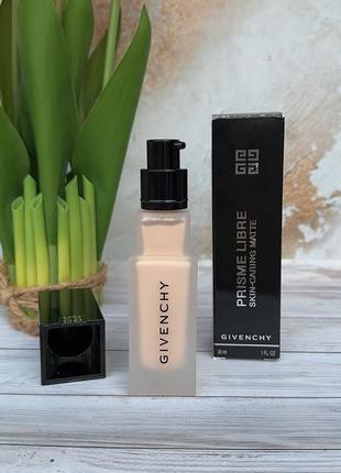 Матуюча тональна основа givenchy prisme libre skin-caring matte