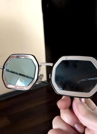 Morgan солнцезащитные восьмигранные очки с голубыми стеклами.