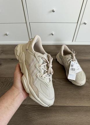 Кроссовки adidas ozweego оригинал fx6029 38,5р2 фото