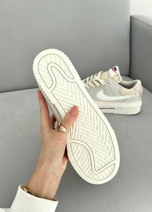 Женские кроссовки бежевые nike court legacy beige2 фото