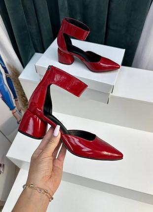Туфли женские из натуральной кожи