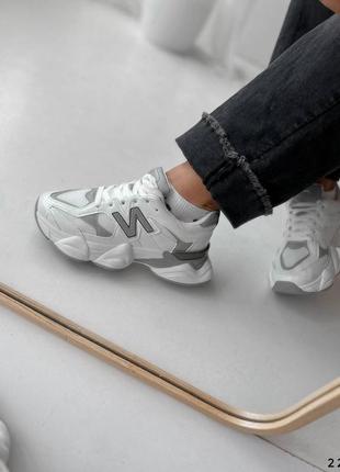 Жіночі кросівки шкіряні та замшеві білі з сірим6 фото