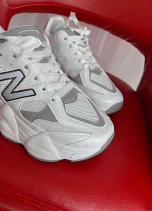 Жіночі кросівки шкіряні та замшеві білі з сірим9 фото