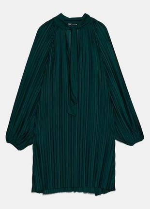 Зеленое платье плиссе zara2 фото