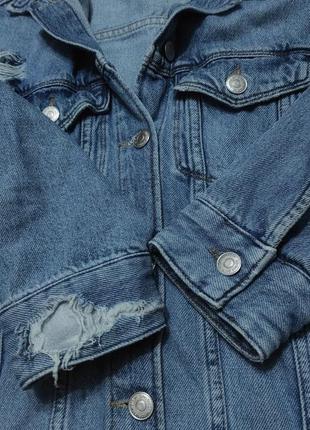 Стильная джинсовая куртка oversize ginatricot, джинсовка c укороченным рукавом7 фото