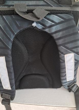 Ортопедичні спинка, шкільний рюкзак для хлопчика3 фото