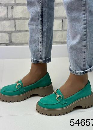 Жіночі стильні лофери