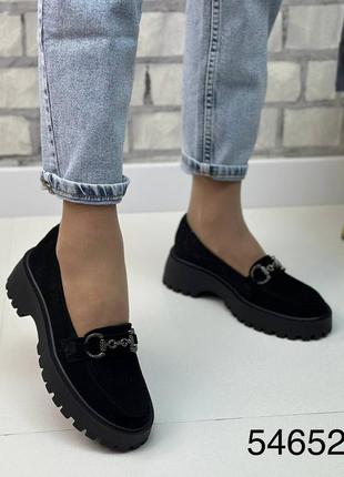 Жіночі стильні лофери