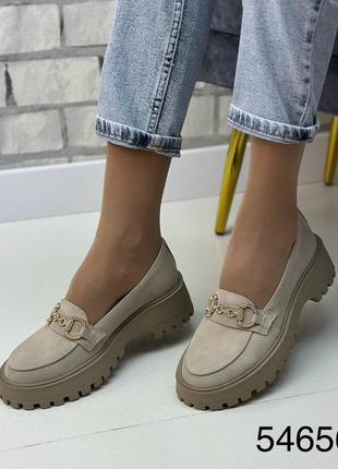 Жіночі стильні лофери