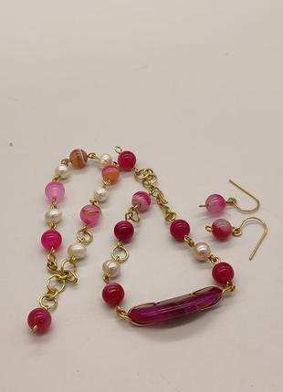 Комплект з двох браслетів і сережок з малинового агату і річкових перлів "мерілін". комплект з натурального каміння4 фото