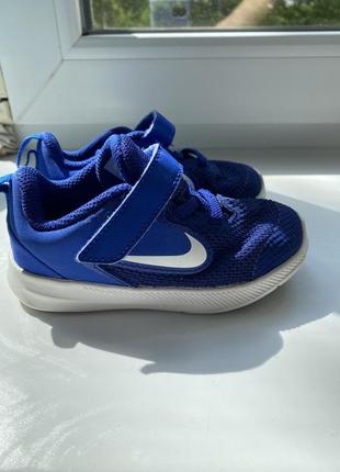 Детские кроссовки. кроссовки для мальчика