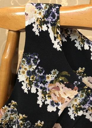 Очень красивая и стильная брендовая блузка в цветах 19.8 фото
