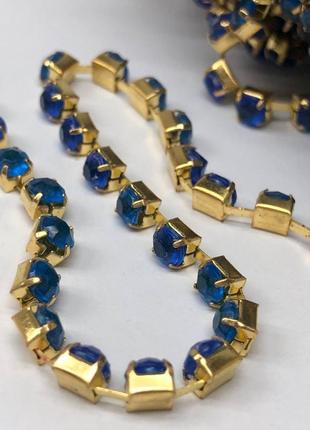 1м - стразовая цепь ss 16 (4 мм) акриловый синий кристалл в золоте