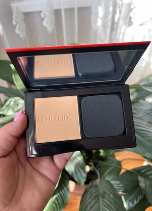 Компактна пудра для обличчя shiseido synchro skin self-refreshing custom finish powder foundation