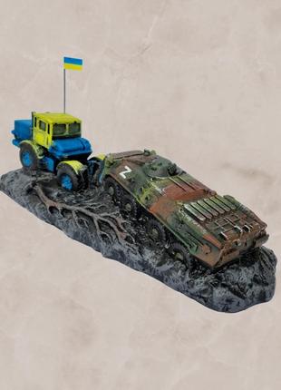 Гарні статуетки на подарунок, з гіпсу тракторні війська, патріотична статуетка, декор для дому