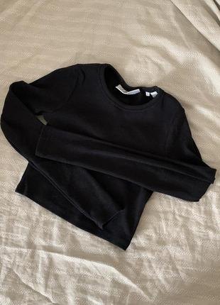 Кроп топ с длинным рукавом в рубчик