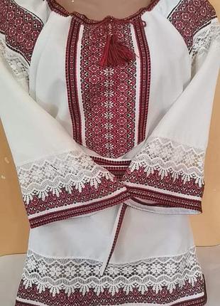 Жіноча вишиванка