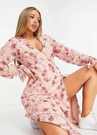 Платье в цветочный принт. длинная.