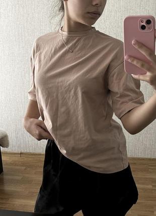 Футболка жіноча