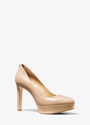 Женские лакированные туфли chantal michael kors
