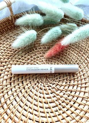 Lumene Nordic makeup bright eyes основа для теней для век