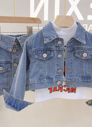 Стильный джинсовый костюм