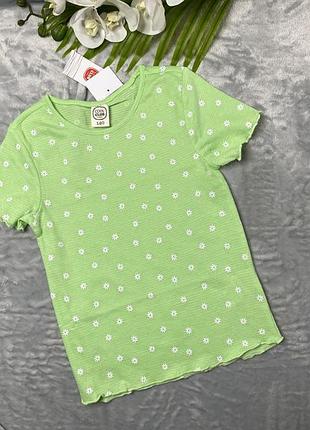 Ніжна футболка для дівчинки