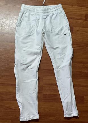 Спортивные штаны nike