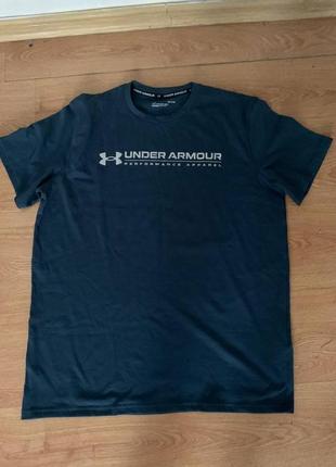 Футболка under armour