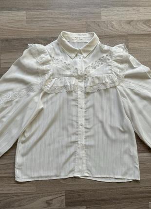 Вінтажна біла сорочка з мереживом vintage