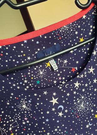 Трикотажна оверсайз сукня в зірки і місяці3 фото