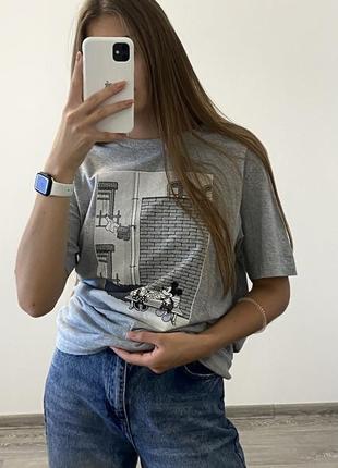 Жіноча/чоловіча футболка uniqlo