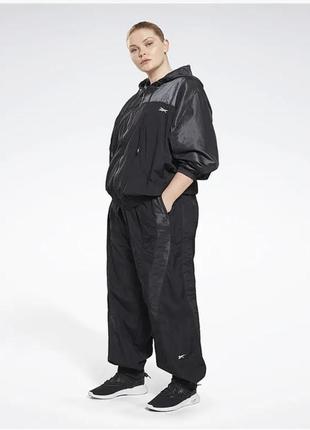 Спортивные брюки reebok shiny woven tracksuit wo forest green