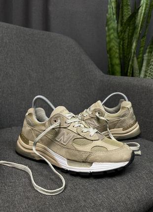 Оригинальные крутые кроссовки Precios más baratos de las New Balance Fuelcell 890v8 tan m992tn