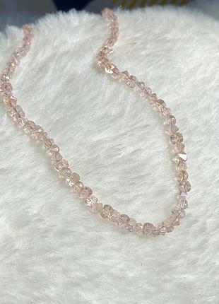 Розовое минималистичное колье чокер из хрусталя