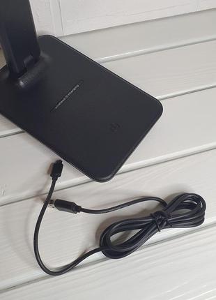 Чорний світлодіодний світильник із бездротовою зарядкою лампа настільна на стіл